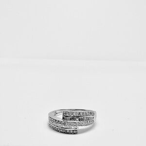 NEW Solid 18K Natural Diamond White Gold Ring